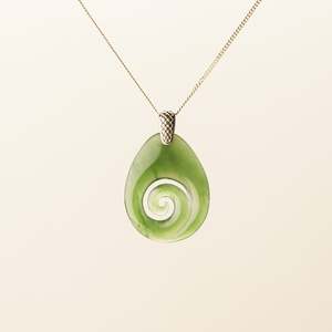 Kahurangi Koru Pendant with 9k Gold