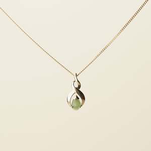 Kahurangi Pounamu Pikorua Pendant in 9k Gold