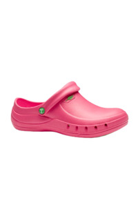 Toffeln Footwear: EziKlog Green T Carbon Neutral