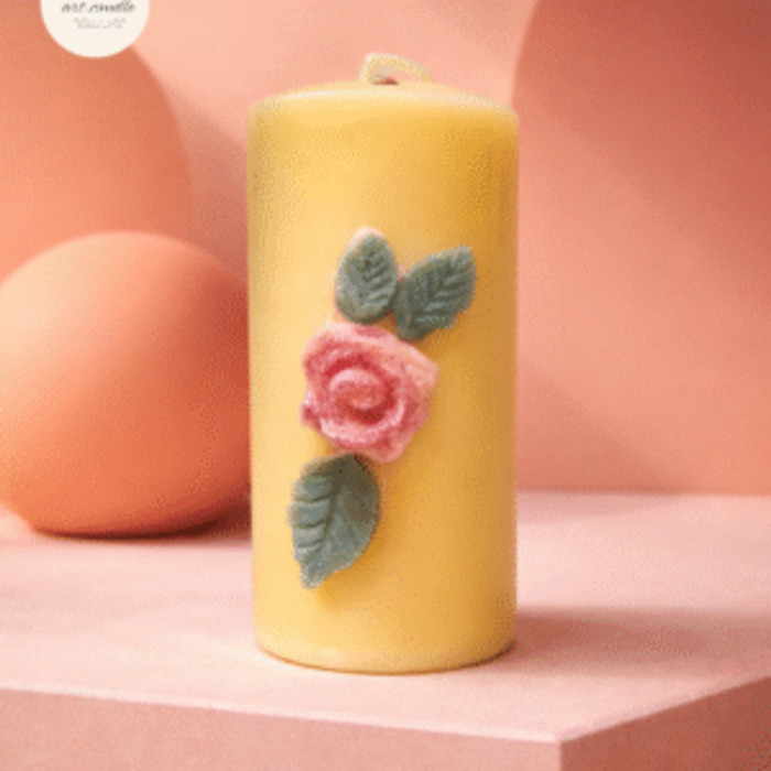 Products: The Minimalist Gilded Pillar