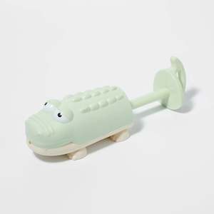 Kids Gifts Toys: Water Squirter