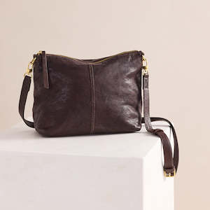 Tumbled Large Essential Pouch Chocolate