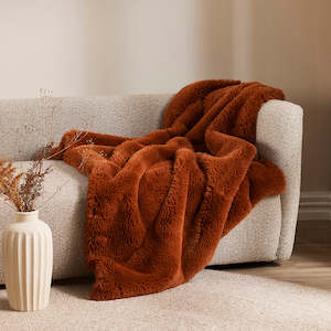 Throws: Pele Faux Fur Throw Sienna 125x150