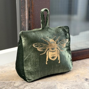 Homewares Living: Velvet Bee Doorstop Green/Gold