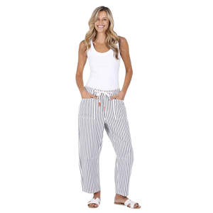 Apparel: Leo Barrel Jeans Carter