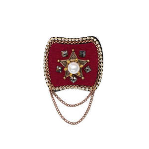 Jewellery: Heritage Crest Brooch