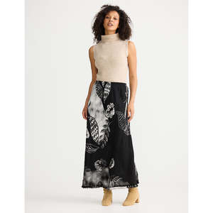 Apparel: Sicily Skirt Sahara Bloom