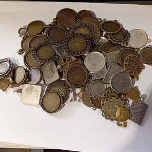 Sale: CLEARANCE! 75pc Mixed Bezel Pack