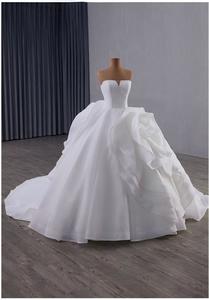 Products: Sculptural Strapless Ball Gown Wedding Dress - Art Kollocsion