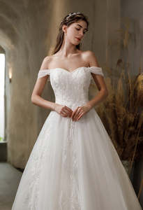 Products: Lace Tulle Ballgown Wedding Dress Art Kollocsion