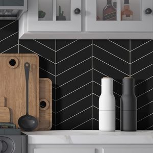 300x300: Chevron Onyx Matt Mosaic Sheet 318×224 SZ009