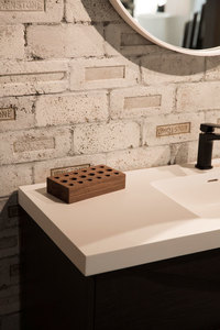 ARUVO™ VOGUE Makeup Brush Lipstick Organiser