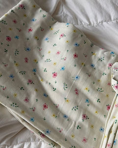 Frontpage: Hibiscus Muslin Sheet Set