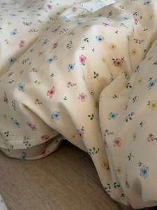 Frontpage: Hibiscus Duvet Cover Set