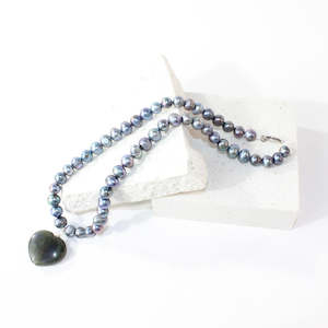 Crystal Jewellery The Love Collection: Genuine Fijian pearl choker with labradorite crystal heart