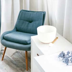 Throat chakra 9" pitch perfect quartz crystal singing bowl (NOTE G)