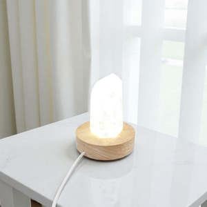 Crystals: Clear quartz Crystal tower Lamp