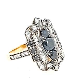 Rings: 9ct Yellow Gold Black and White Diamond Vintage Ring