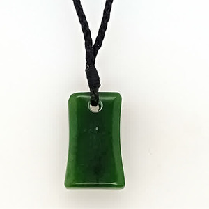 Greenstone: NZ Greenstone Small Square Drop