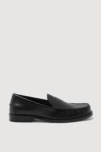 Footwear: Pierce Loafer