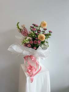 Bouquets: The Sweetie - Bagged Bouquet