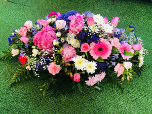 Products: casket tribute 01 Astina Floral Design