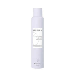 Styling: Kerasilk Texturising Finishing Spray