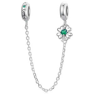 Safety Chains: Green Clover Safety Chain