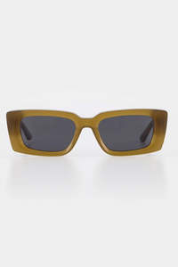 Isle Of Eden: Goldie Dijon
