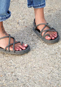 Nomadic State Of Mind: Toe Joe Sandals Grey