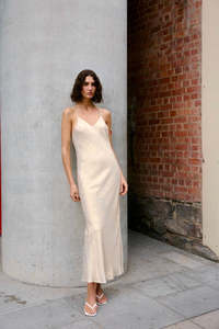 Rou Slip Gold Lustre