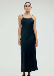 Third Form 1: Crush Bias Maxi Slip Black