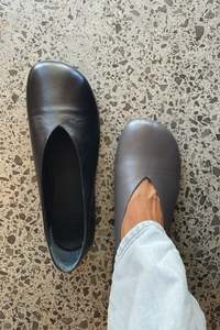 Yamini Flat Black