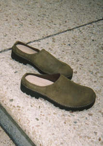 Commonplace: Anderson Slip On Olive