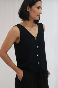 Tatano: Hazel Vest Black
