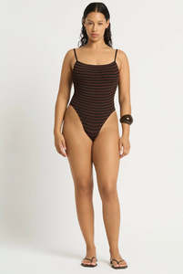 Bound By Bond Eye: Low Palace 1 Piece Carob/Black