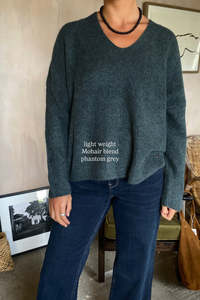 Thora V-Neck Knit Urban Chic