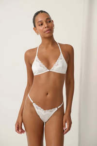 Lingerie Online Nz: Sadie Thong Ivory