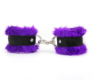 Hand Cuffs: Love In Leather Purple Fluffy Cuffs
