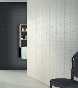 Triplex Plain Black 20×20cm
