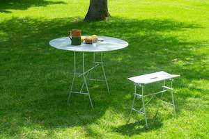 Tables: Bricolo Circular Table