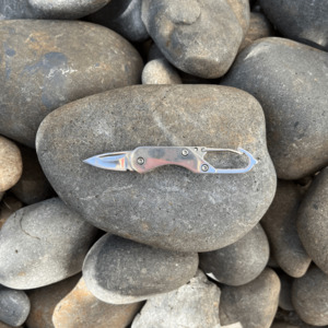 Products: 9cm Folding Knife – 2.5cm blade –  Auckland Climbing Gym