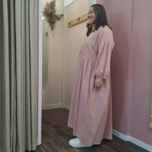 Size 16: Wicker & Co - Dusty Pink V Neck Maxi - Size L/XL (18-22)