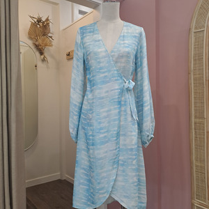 Dresses: Tigerlily - Saras Wrap Dress - Size 8