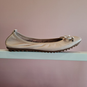 Shoes: Django & Juliette - Beyond Ballet Flats - Size 38 / 7