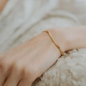 Mama: Snake Chain Bracelet | Gold