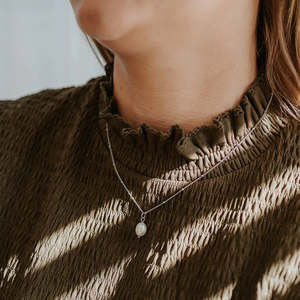 Mama: Pearl Necklace | Silver