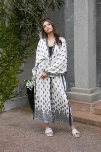 Petra Kimono Cream Black