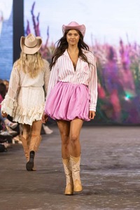 Olivia Mini Skirt Pink