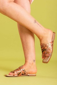 Sandals: Lunar Sandal Snake